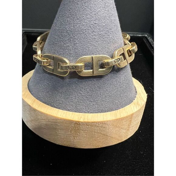 Dior cd gold tone bracelet - Picture 1 of 7